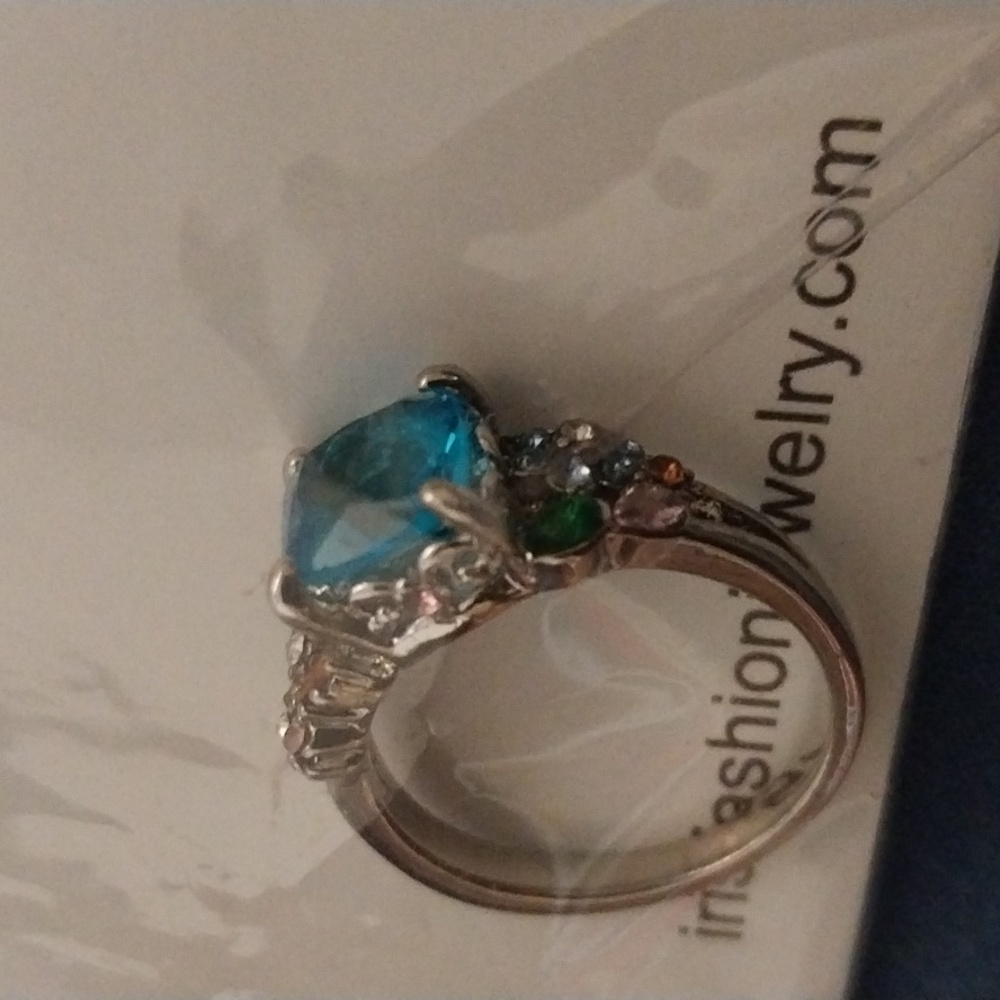 Multi colored iris ring - Picture 3 of 4